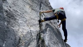 Beim Einrichten der Route Lebens Weise an der Kopfkraxen