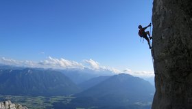 An der letzten Schlüsselstelle am Gipfelpfeiler