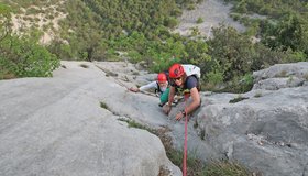 Direkt nach der Schlüsselstelle (am Ende der Verschneidung).