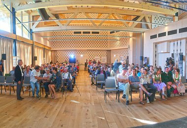 Der Paul Preuss Preis stießt 2025 auf reges Interesse - der Veranstaltungshalle in Altaussee.