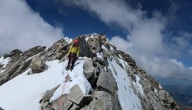 Oben auf dem Riepengrat kurz vor dem Olperer