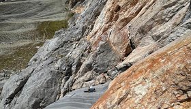 Plattenquerung in der 2. SL - Knapp Köchler, Schüsselkar Westgratturm