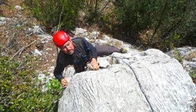 Einer der Erstbegeher Martin Tučka in der Route; Foto Michal Coubal