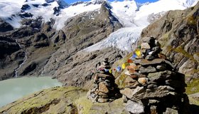 Der Aussichtpunkt über dem Gaulisee mit dem Gauligletscher