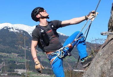 Unterwegs mit dem Petzl Scorpio Eashook Klettersteigset und dem Ange L Rastkarabiner