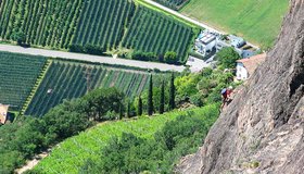 Im Mittelteil der Schlüsselseillänge der Dirty Flirty (Glaning, Bozen).
