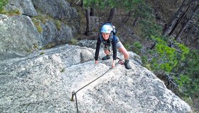 Plattenpassage auf dem Mödlinger Klettersteig
