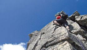 Steile, leichte Kletterei an festem Granit - Winterleitengrat.
