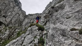 Dietmar Ochabauer in der 1. Seillänge der Route Sommerwind 5