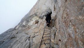 Auf der langen Leiter