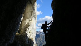 Beim Kirchbogen Eingang 